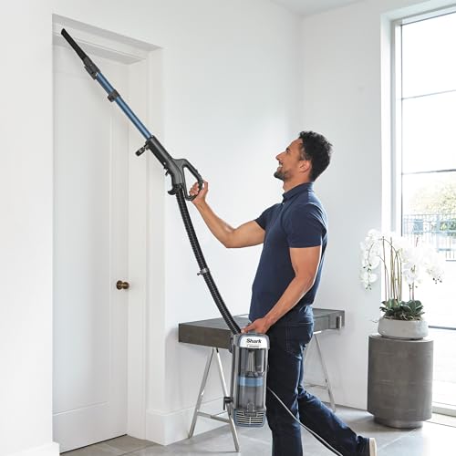 Shark Stratos Upright vacuum cleaner